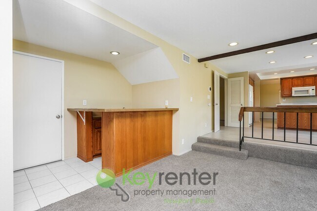 Building Photo - Fountain Valley Family Oasis