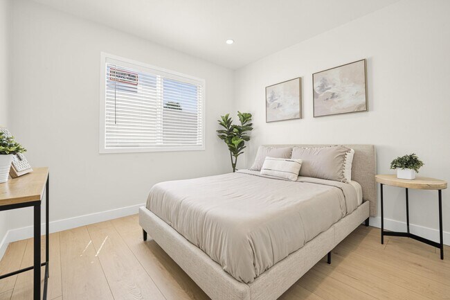 Building Photo - 4141 E Addington Cir