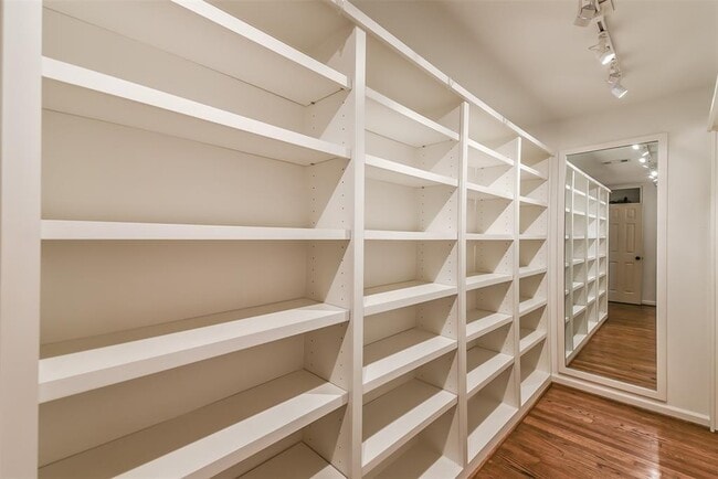 Building Photo - 3906 Marlowe St