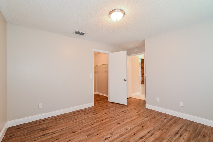 Building Photo - 3039 Ash Park Loop