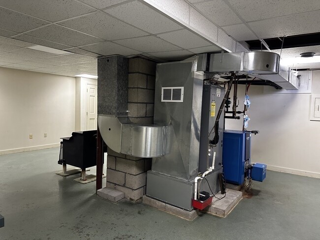 Building Photo - 177 Orchard St