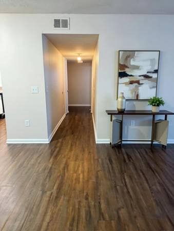 Building Photo - 330 Commonwealth Cir