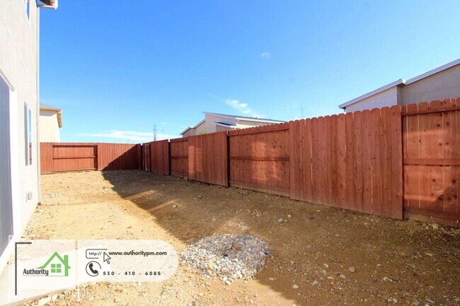 Building Photo - 845 Congaree Ln