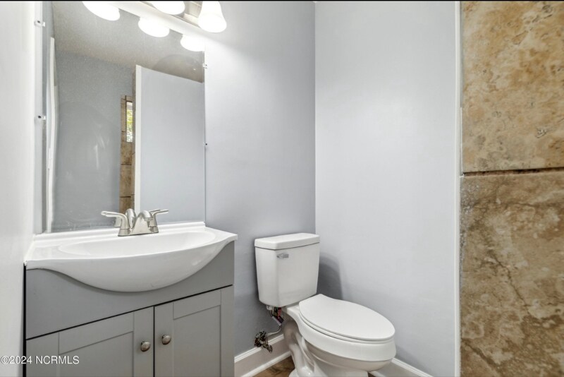 Building Photo - 2703 Robeson St