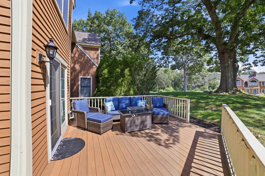 Fron deck Ocean view - 3 Rosewood Ln