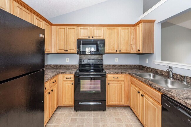Building Photo - 248 Trickle Dr