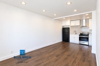 Building Photo - 14235 Vanowen St