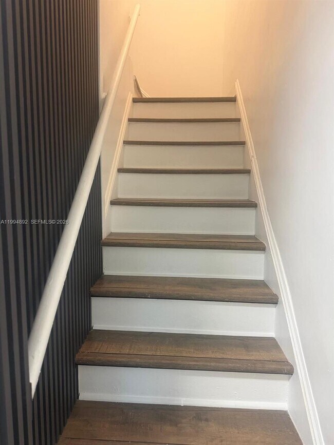 Building Photo - 1235 Coral Wy