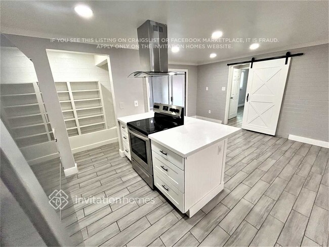 Building Photo - 4309 N 72nd Ln