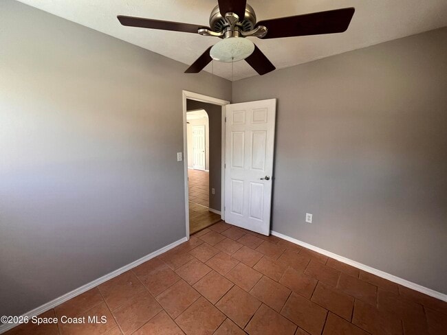 Building Photo - 460 Bargello Ave SE