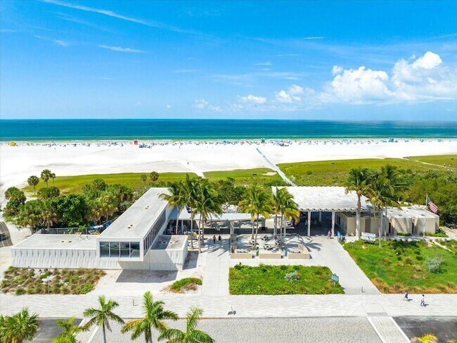 Building Photo - 6708 Sarasea Cir