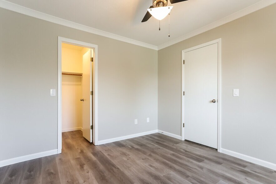 Building Photo - 18374 E Union Dr