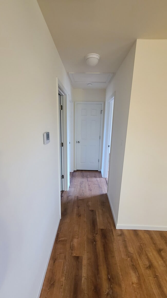 Building Photo - 410 S 2nd St