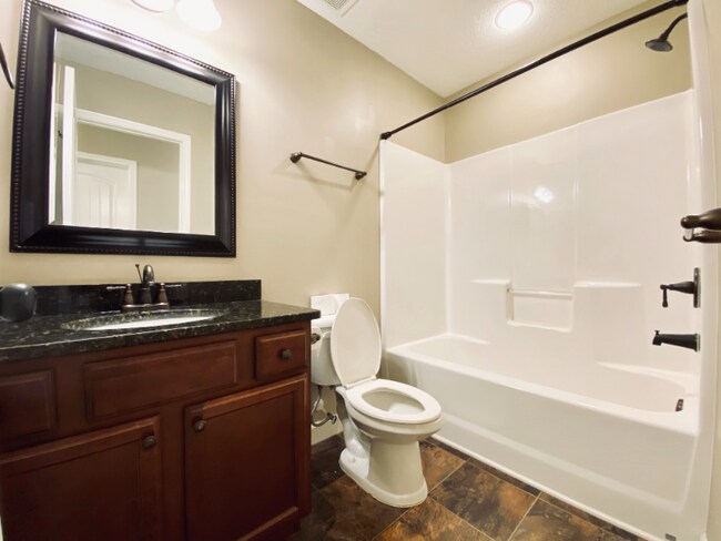 Building Photo - 938 S Mossy Rock Rd