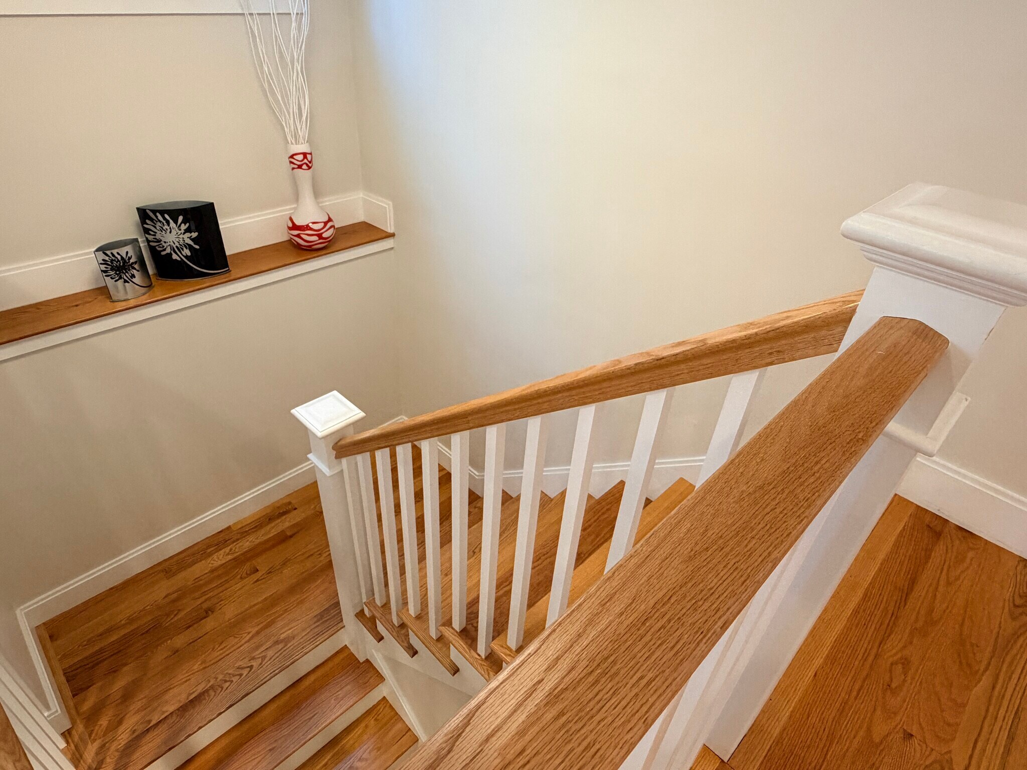 Building Photo - 13 Cottage Ave