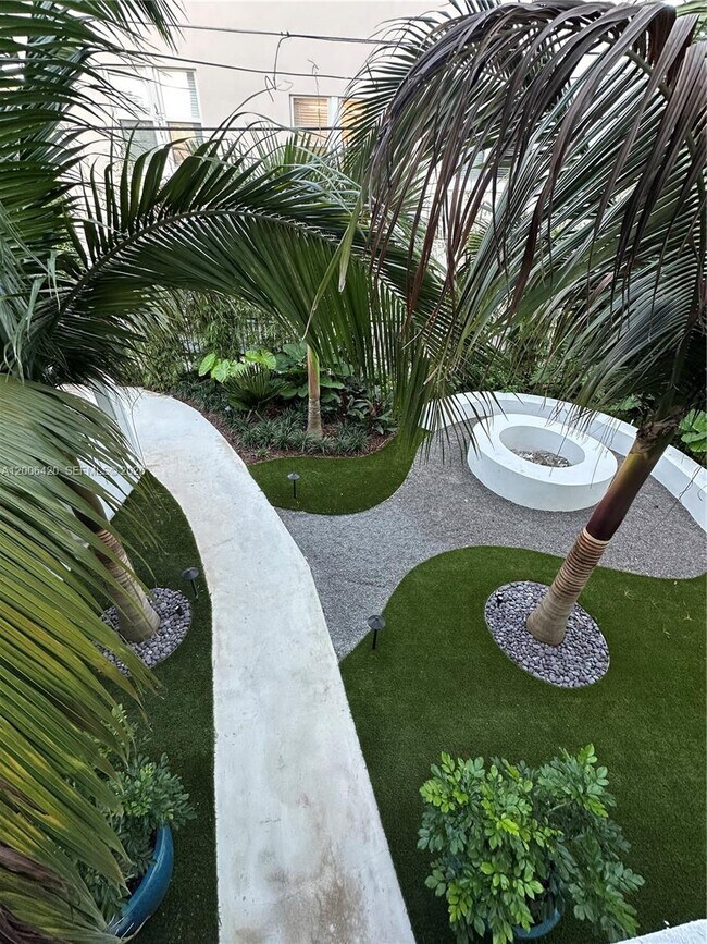 Building Photo - 1619 Jefferson Ave