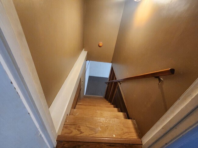 Building Photo - 3 Bedroom 2 Bath home in Newnan, GA Large Wooded Lot - Rural Setting