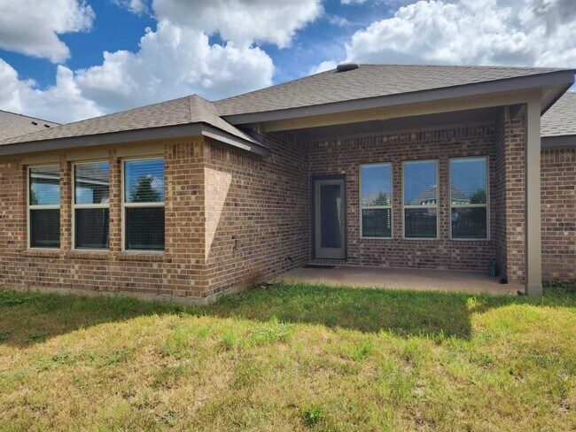 Building Photo - 13003 Hydeland Dr