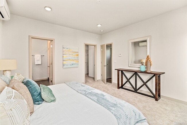 Building Photo - 3bd/2.25ba Seattle Townhome