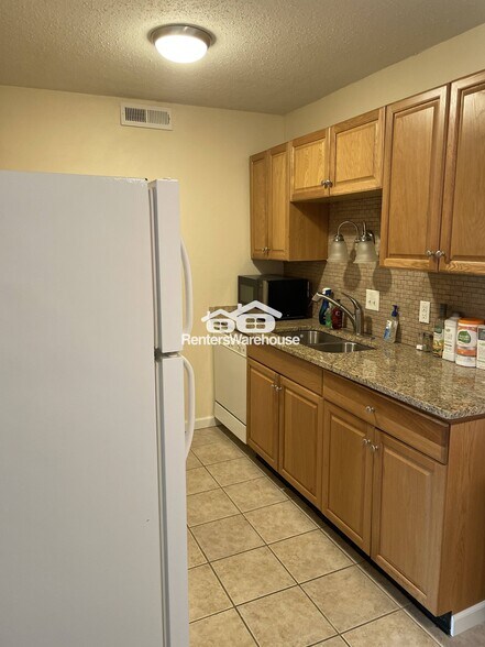 Building Photo - 1464 Hawks Nest Ct