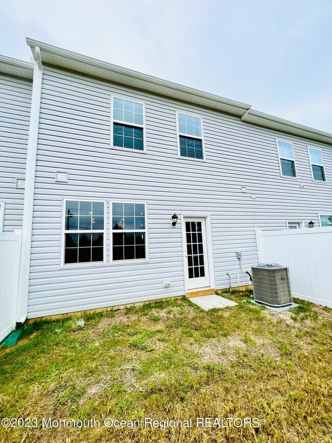 Building Photo - 38 Nelsons Way