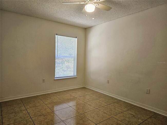Building Photo - 921 Bristle Cone Ct
