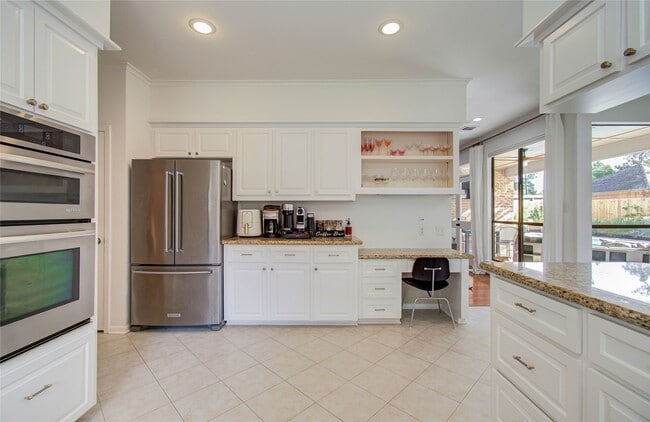 Building Photo - 15835 N Barkers Landing Rd