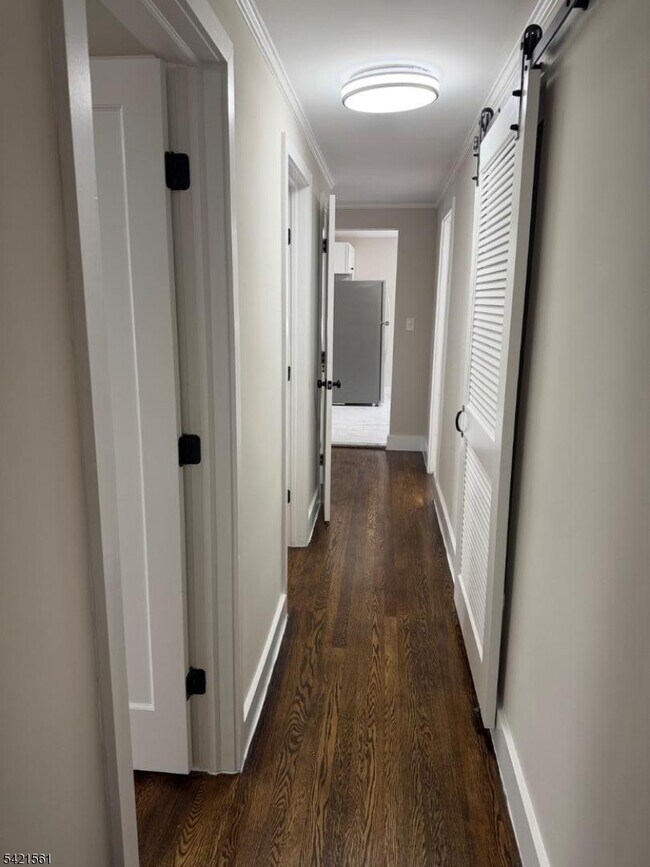 Building Photo - 305 Millburn Ave