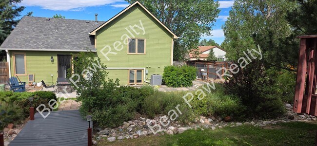 Building Photo - 5605 Bluff Pl