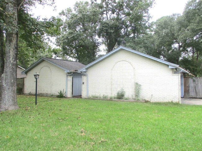 Building Photo - 25419 Glen Loch Dr