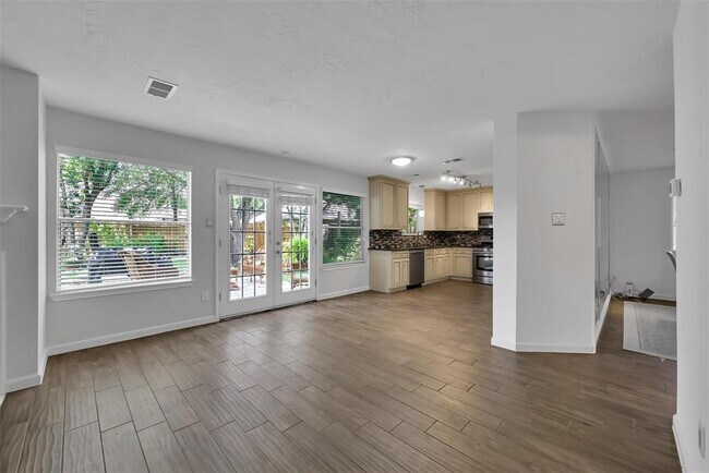 Building Photo - 26907 Castlecliff Ln