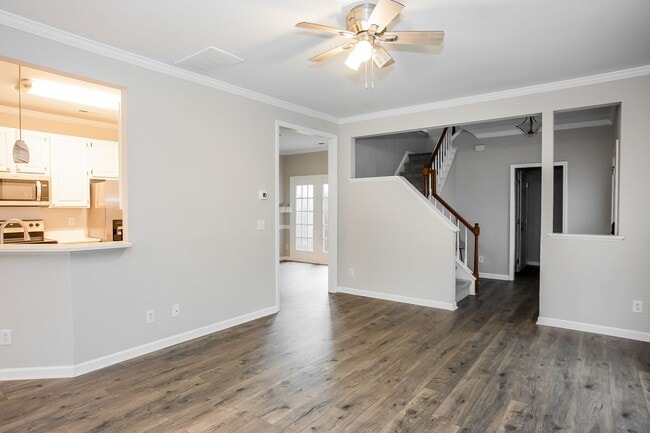 Building Photo - Charlotte -  3 bedroom 2.5 bath Townhome - Davis Lake Community