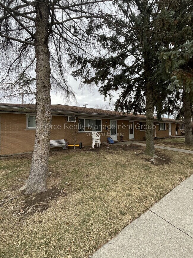 Building Photo - 4059 Longtin Ave