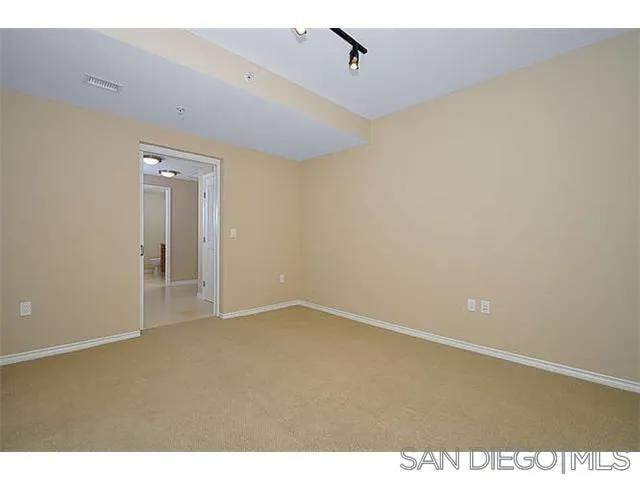 Building Photo - 1431 Pacific Hwy