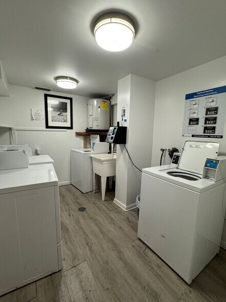 Building Photo - 1460 Ocean Dr