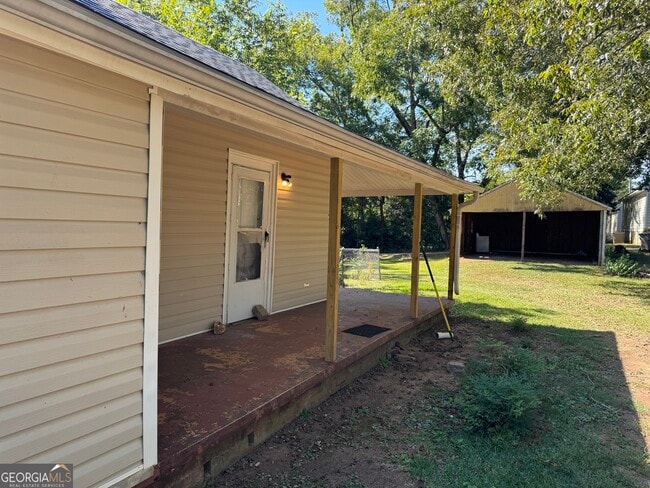 Building Photo - 702 Jefferson St