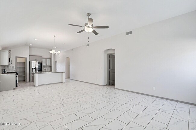 Building Photo - 1129 Indigo Sky St
