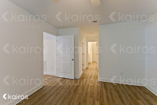 Building Photo - 11433 Camden Ct Cir