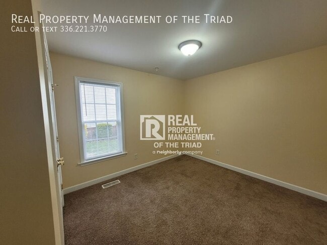 Building Photo - 120 Sedge Meadow Dr