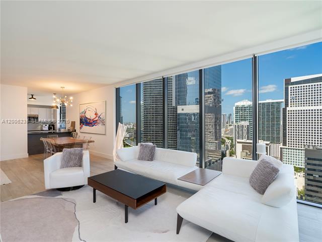 Building Photo - 1010 Brickell Ave