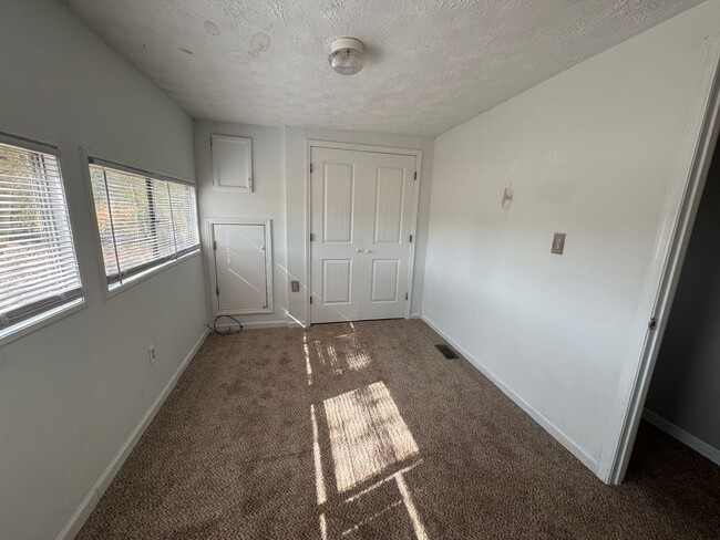Building Photo - Affordable 2-Bedroom Home in Mill Creek Sc...