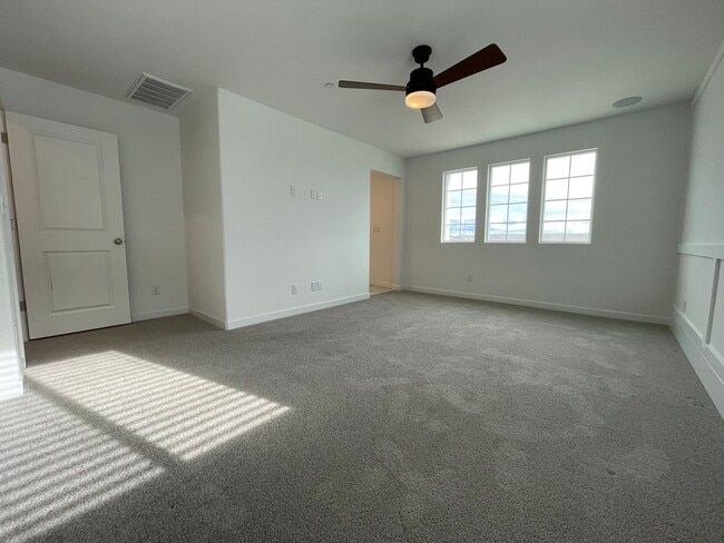 Building Photo - Brand-New, Never-Lived-In Home in a Top-Rated School District!