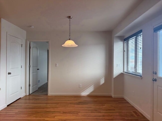 Building Photo - Fully Upgraded Executive Home For Lease