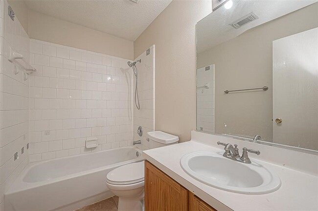 Building Photo - 6835 Brighton Hill Ln