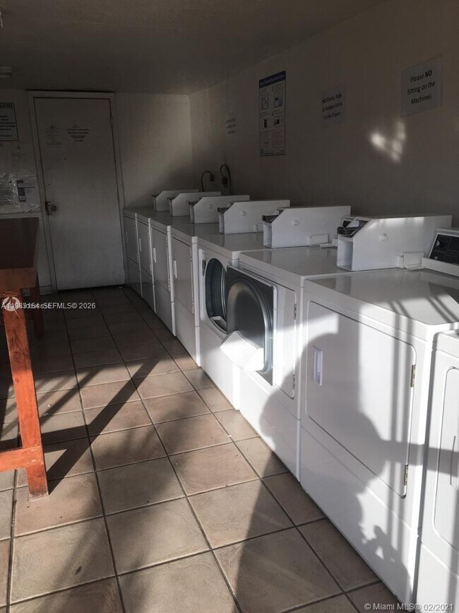 Building Photo - 251 NW 177th St