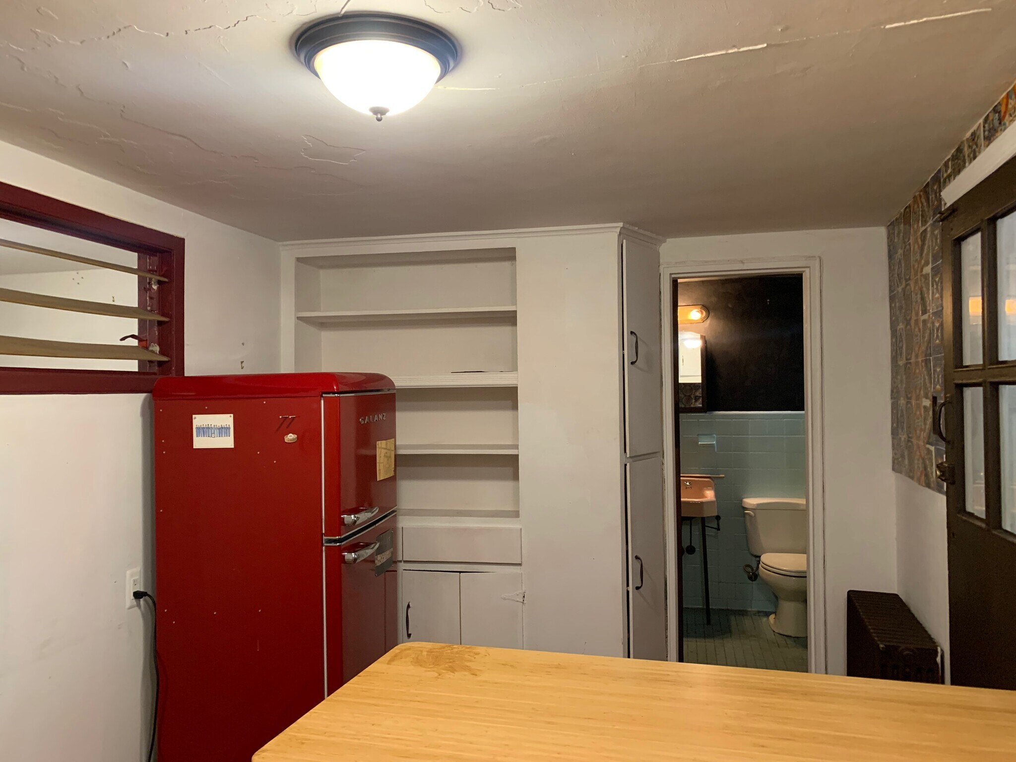 Building Photo - 72 S 1st St