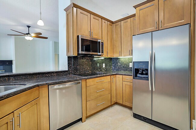Building Photo - 19009 SE Old Trail Dr W