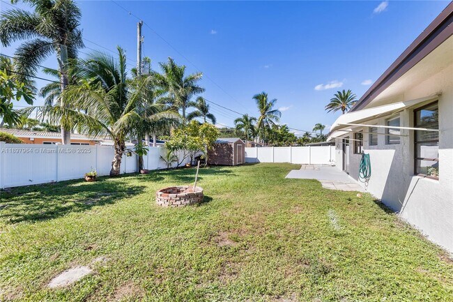 Building Photo - 2249 SW 34th Terrace