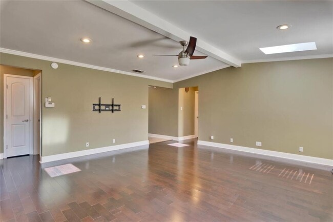 Building Photo - 8413 Slant Oak Dr
