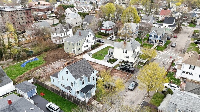 Building Photo - 31 Graham St